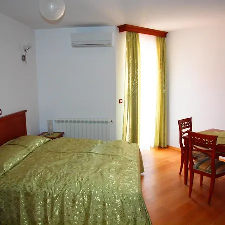 Villa Armin Rovinj Exterior photo